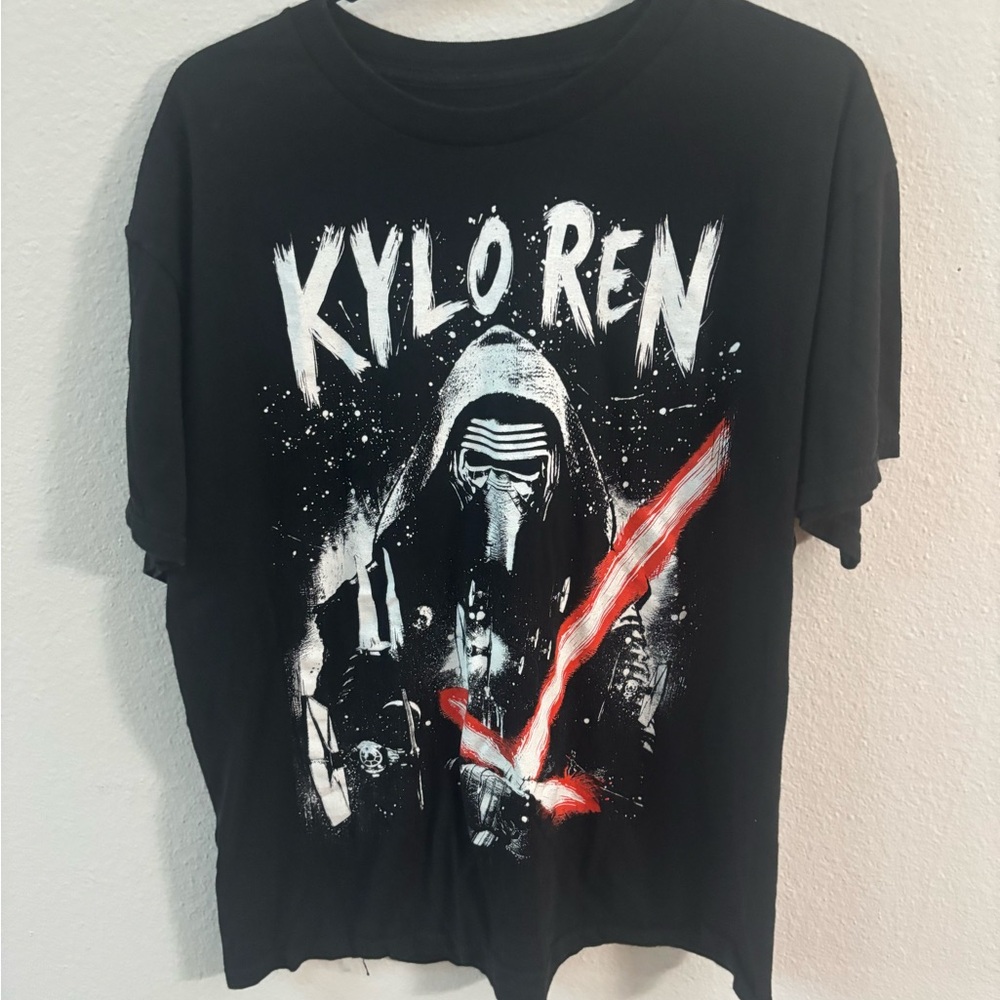 Star Wars Kylo Ren Graphic Tee - Size Large (Men’s)